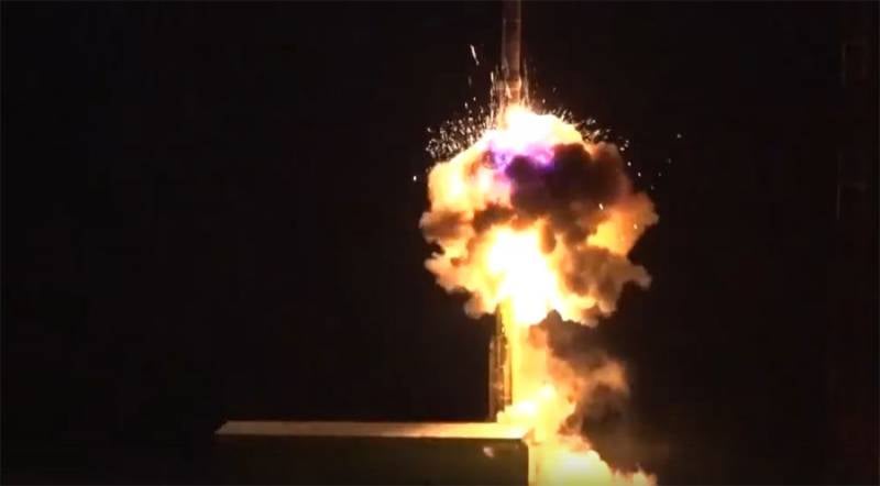 В России произведен испытательный запуск межконтинентальной баллистической ракеты