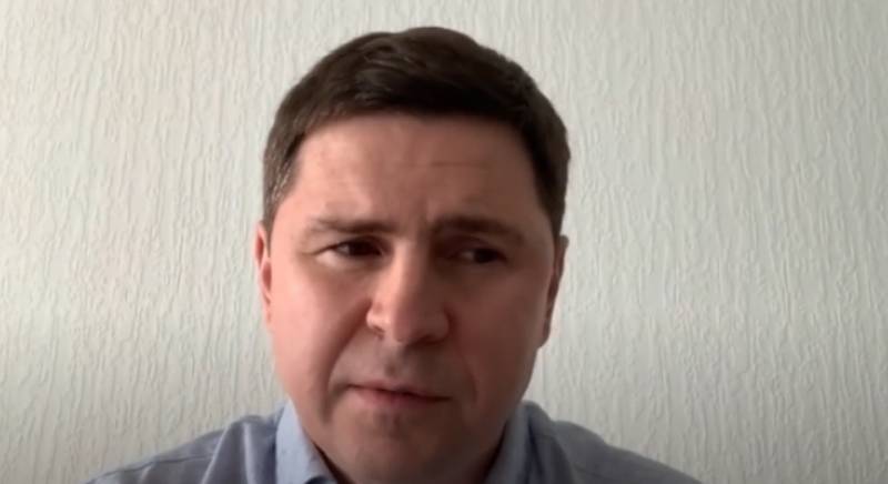 Советник главы офиса Зеленского заявил, что юридически Украина может уничтожать всё в Крыму, на Донбассе, в Херсонской и Запорожской областях