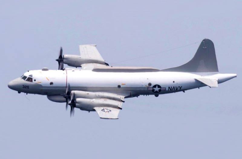 La marine iranienne arrête un avion espion américain violant les frontières aériennes iraniennes