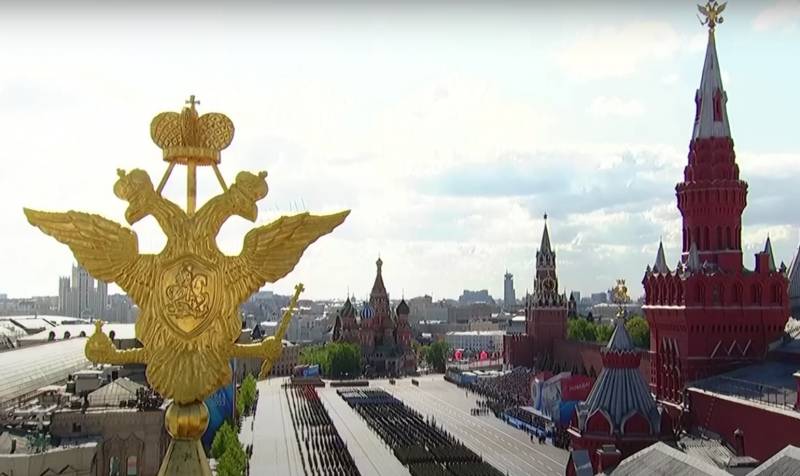 החלפת מושגים: אוקראינה והמערב מנסים "להדביק" את התווית של "מדינה פשיסטית" על רוסיה
