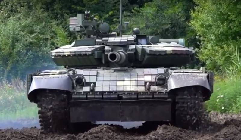 메인 탱크 T-64 "Oplot"이있는 상태에서 T-84BM "Bulat"탱크가 우크라이나에 등장한 이유