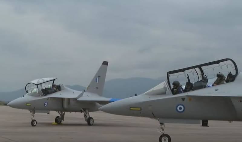 Итальянские учебно-тренировочные самолёты M-346 станут основной «летающей партой» в новой лётной академии ВВС Греции