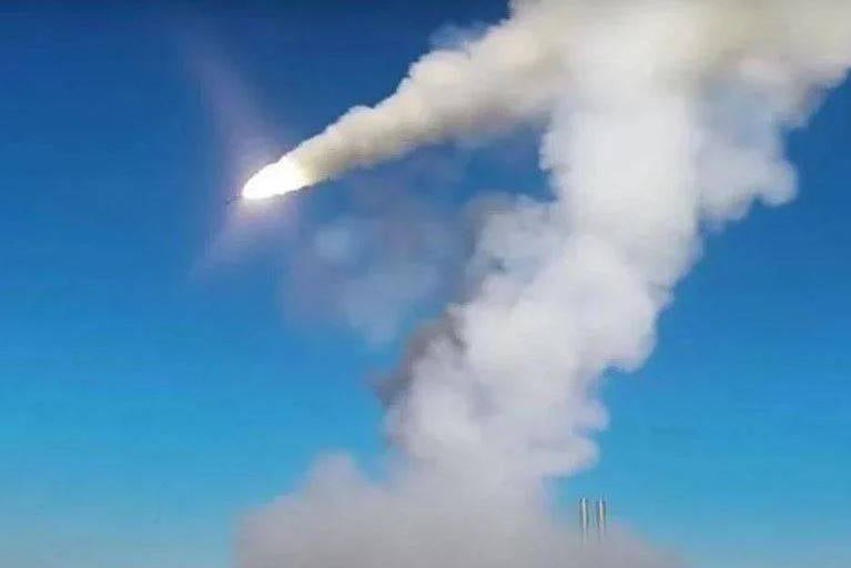 Ukraine claims to have allegedly shot down 6 Kinzhal hypersonic missiles during the night