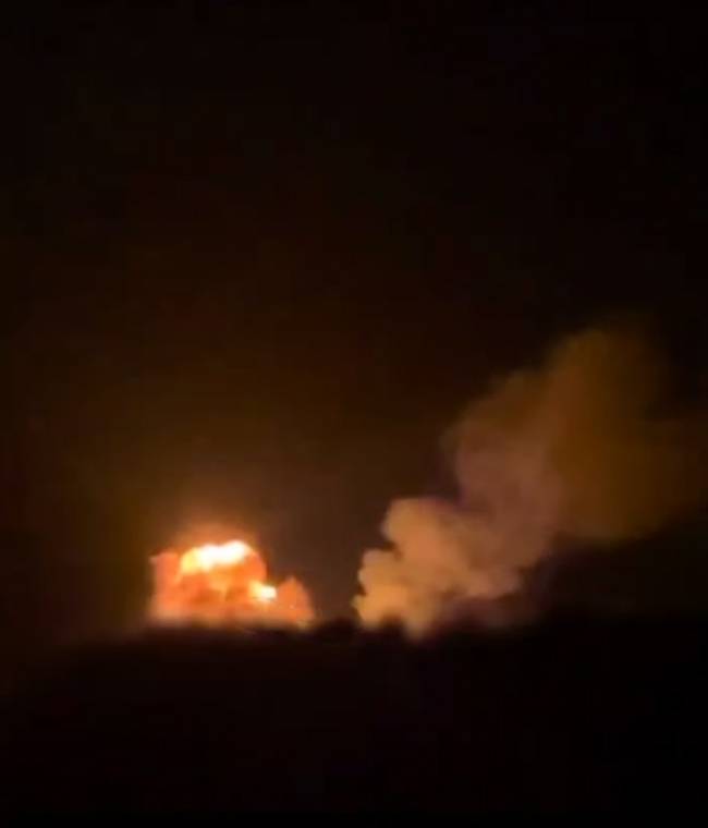 Ракетными ударами поражены склады с военной техникой в Кировоградской области, военные объекты в Кривом Роге и под Житомиром