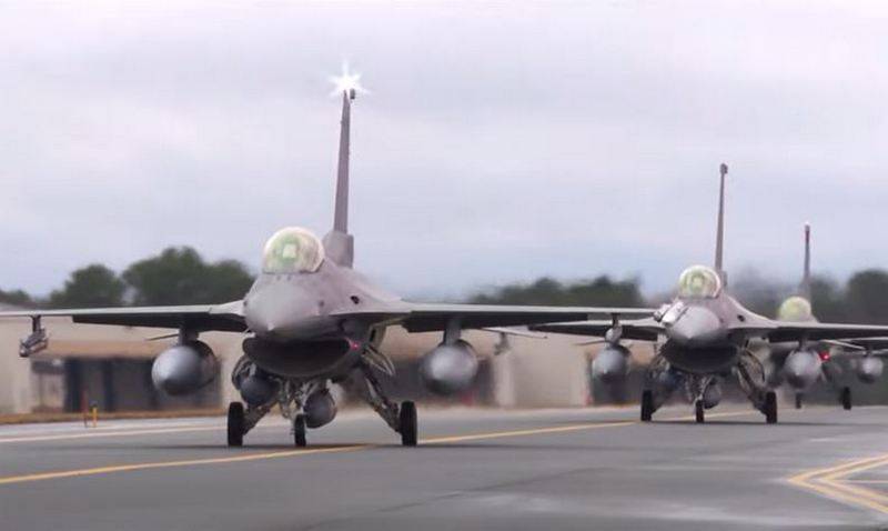 Министр ВВС США Фрэнк Кендалл сомневается, что переданные Украине истребители F-16 могут кардинальным образом изменить ситуацию на поле боя