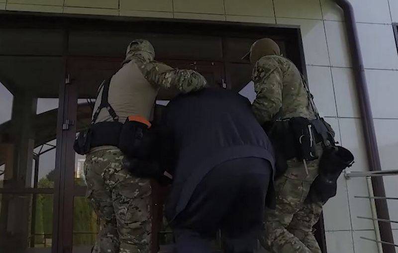 Российские силовики задержали троих боевиков банды Басаева, причастных в нападению на псковских десантников в 2000 году