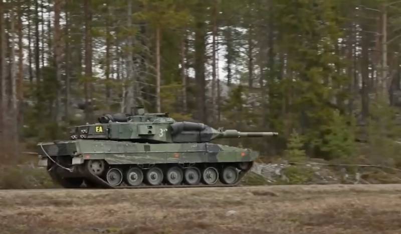 Model inflatable tank Leopard 2A4 dikirim menyang Ukraina