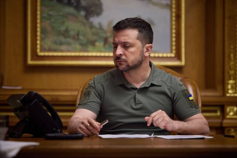 Украинский суд поручил Госбюро расследований возбудить уголовное дело по факту возможного совершения президентом Зеленским государственной измены