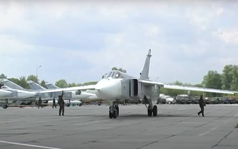 Amerikai újságíró: Az orosz légierő tönkretette a tárolót Storm Shadow rakétákkal és 5 Szu-24-es repülőgéppel Ukrajnában