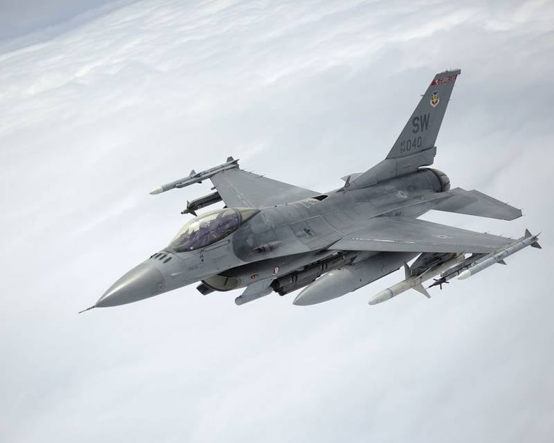 Немецкий эксперт опроверг рассуждения чиновников США о четырехмесячном обучении украинских летчиков F-16: «За полгода смогут лишь научиться взлетать»