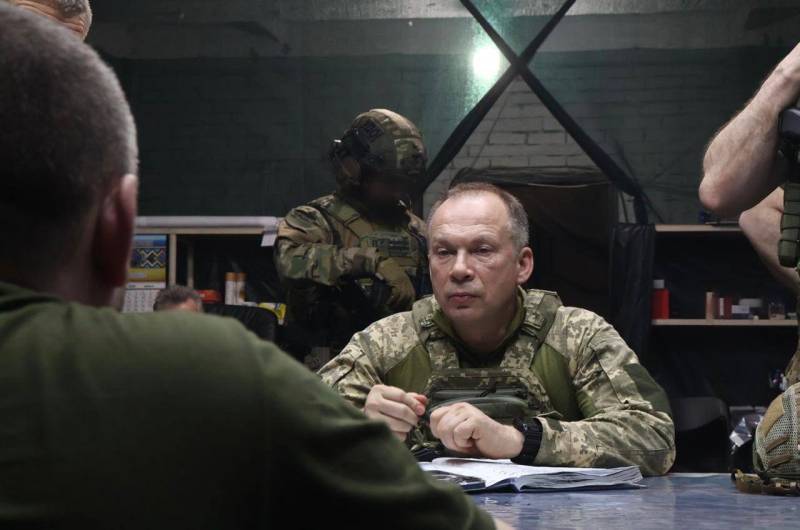 Командующий СВ ВСУ Сырский: Украинская армия контролирует небольшую часть Бахмута, необходимую для контрнаступления