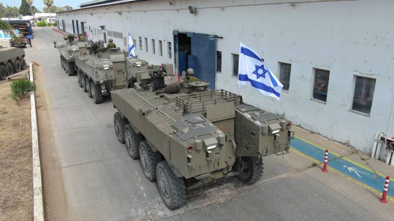 Армия обороны Израиля получила первые серийные бронетранспортёры Eitan