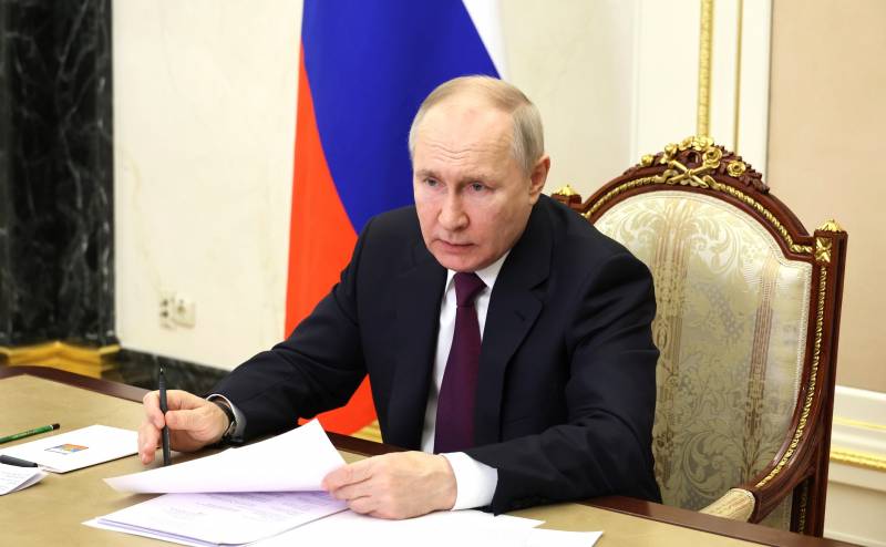 Президент России Владимир Путин поздравил ЧВК «Вагнер» с окончательным освобождением Артёмовска