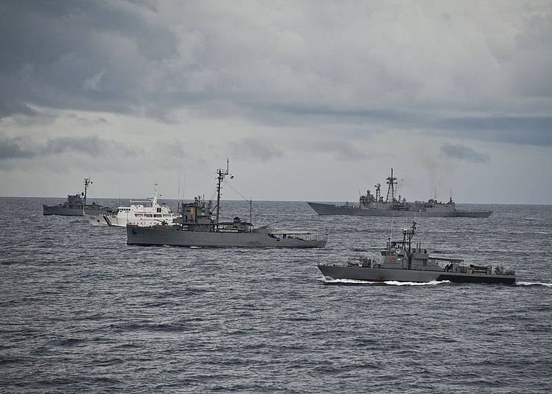 گارد ساحلی فیلیپین برای اولین مانور دریایی سه جانبه بین ایالات متحده و ژاپن آماده می شود