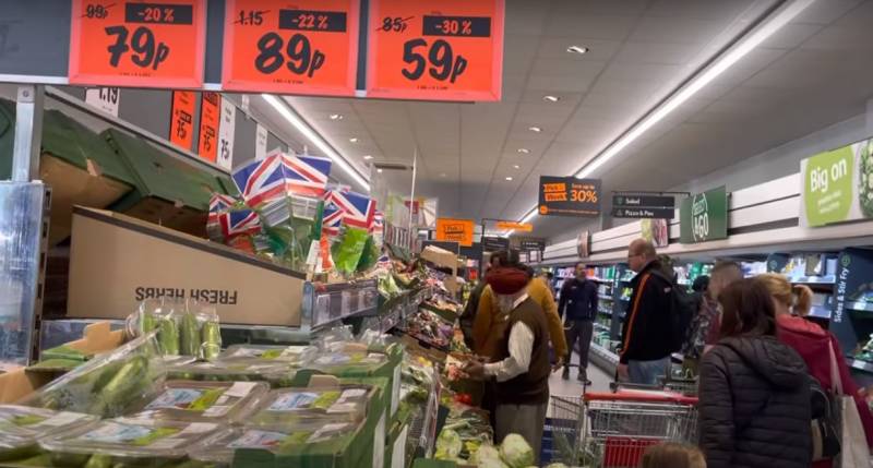 Британское издание назвало основную причину более высоких цен на продукты питания в стране