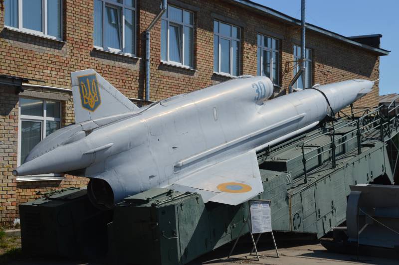 Российская ПВО перехватила запущенный Украиной советский БПЛА Ту-141 Стриж в ста километрах от Москвы