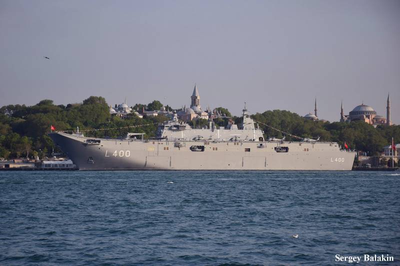 "Le vaisseau amiral d'Erdogan" à Istanbul