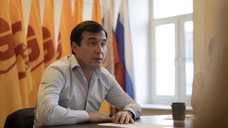 Депутат Госдумы предложил опубликовать списки «героев», покинувших страну во время попытки мятежа
