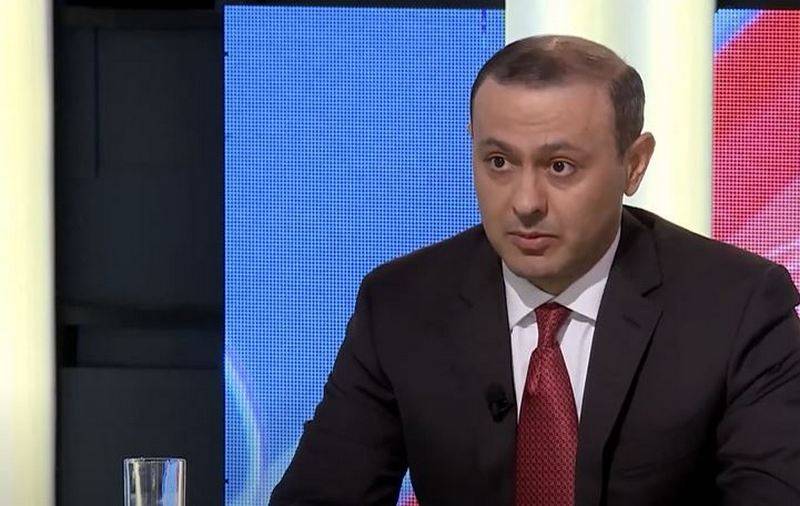 Глава Совбеза Армении Григорян заявил о поиске республикой альтернативы российскому оружию