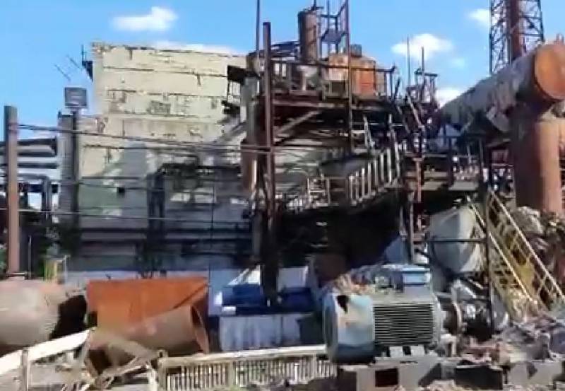 رسانه های اوکراینی در مورد گلوله باران دیگری از کارخانه کک سازی در Avdiivka می نویسند