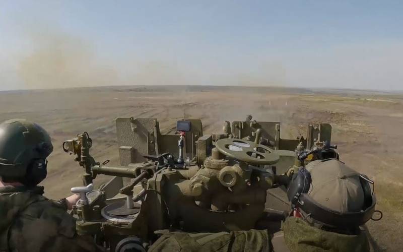 В пресс-центре группировки Восток сообщили об уничтожении большого количества танков и бронемашин ВСУ в ходе продолжающихся боёв