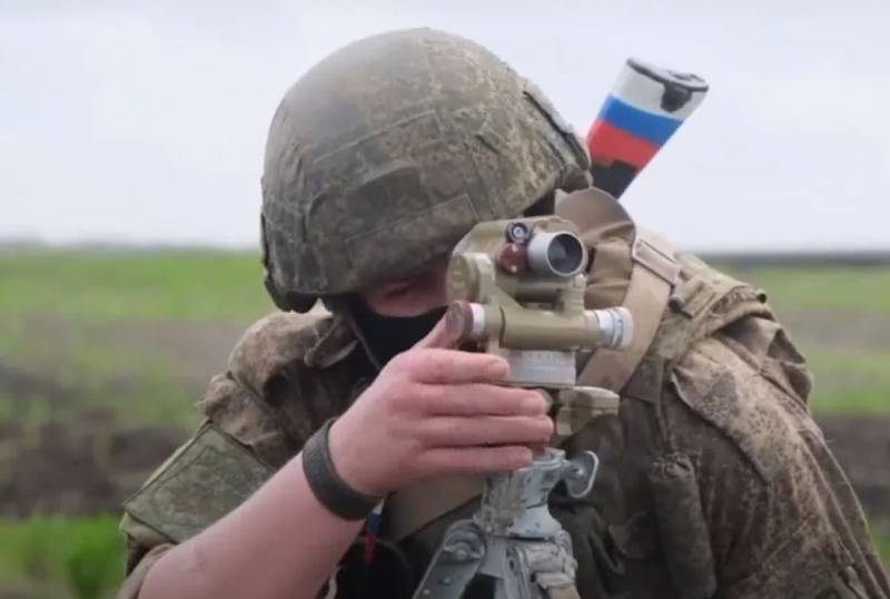 افسر بازنشسته ناتو: ضد حمله نیروهای مسلح اوکراین نشان دهنده سطح بالای آموزش ارتش روسیه است.