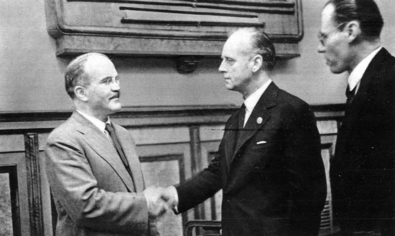 독일과의 소련 불가침 조약 체결을 위한 역사적 전제 조건