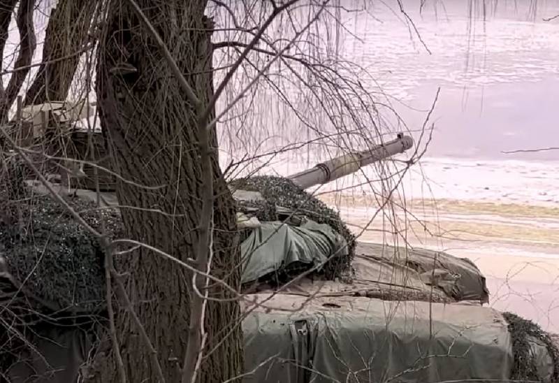 Военкоры: Российские и украинские войска концентрируются у линии соприкосновения в районе села Работино