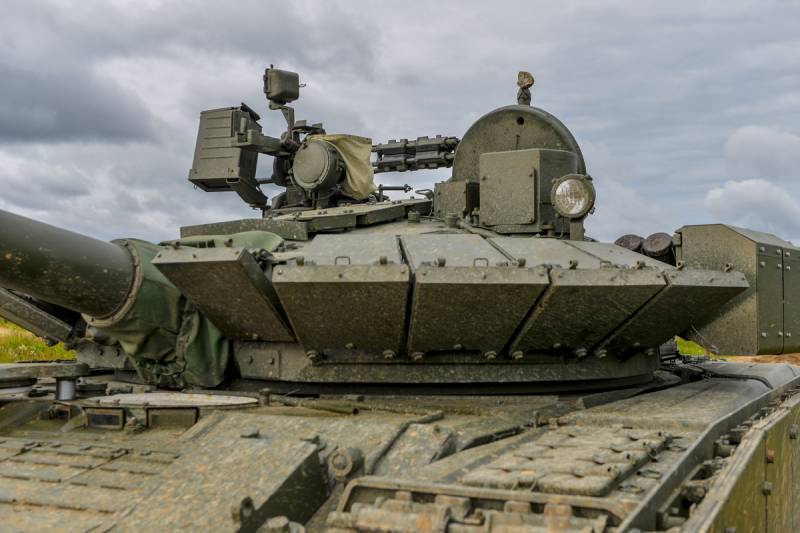 Украинцы раскрыли наш секрет: внутри брони российских танков обнаружены «доски»