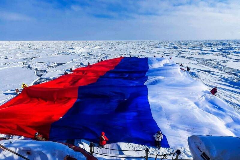 Lomonosov Ridge를위한 투쟁 : 러시아는 북극에서 축출하려고합니다