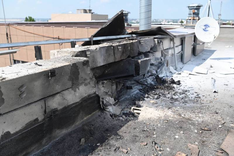 מושל בלגורוד הראה תמונות של ההשלכות של נפילת המל"ט האוקראיני על בניין משרדים במרכז האזורי