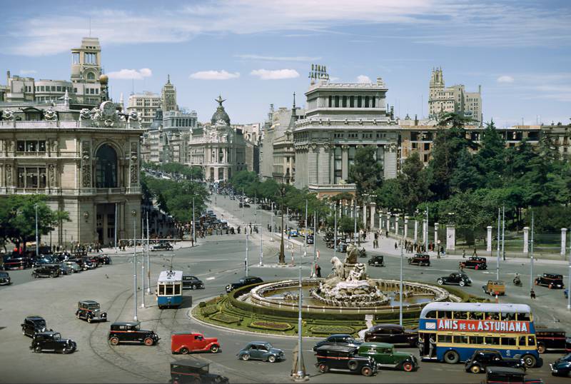 כיכר סיבלס במדריד, 1950