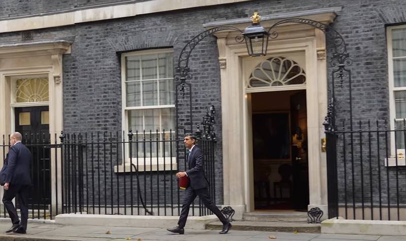 De Britse premier probeert in het geheim de banden met China te herstellen