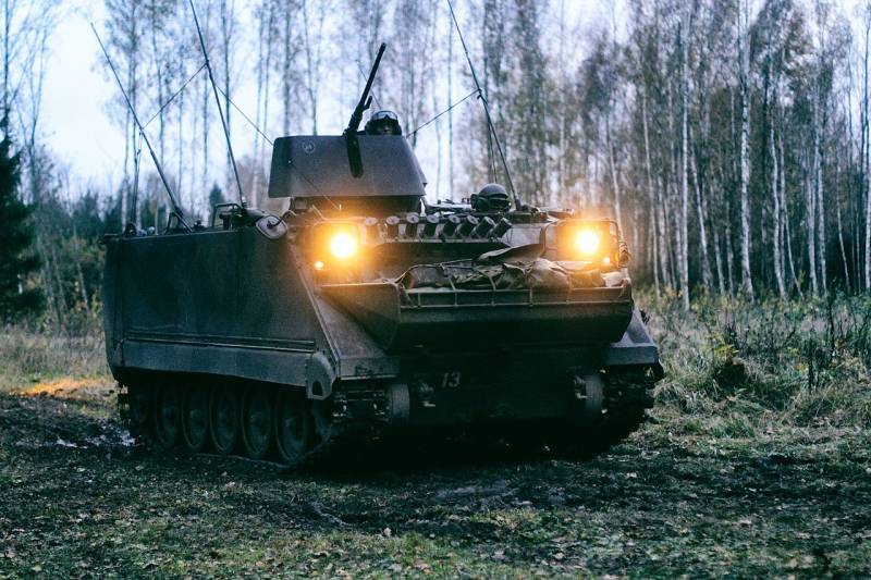 Korespondenci wojskowi: Zagraniczni najemnicy w kierunku Zaporoża coraz częściej poruszają się pojazdami opancerzonymi M113 bez bojowników APU