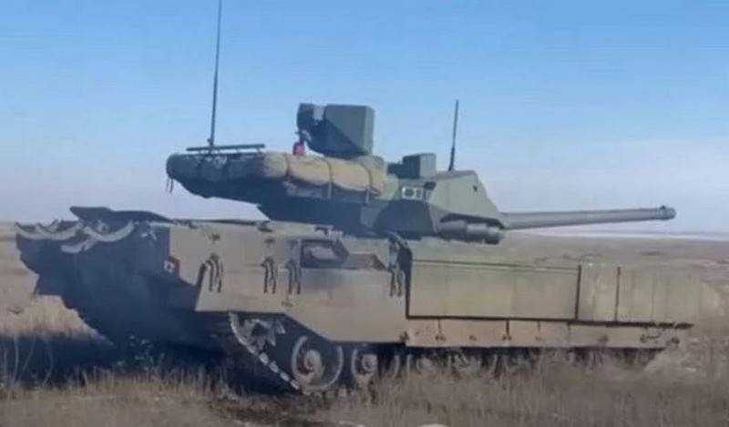 Die Quelle bestätigte den Einsatz des Panzers T-14 „Armata“ in der NVO-Zone durch Einheiten der Truppengruppe „Süd“.