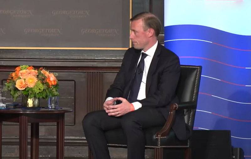 Советник Байдена по нацбезопасности заявил об «ограничениях» на применение кассетных боеприпасов украинскими войсками