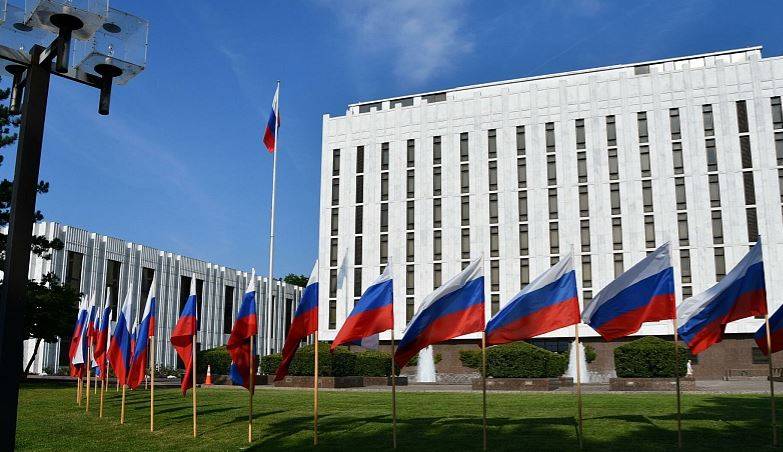 Российское посольство уличило США в подготовке на Украине военных преступлений с использованием кассетных боеприпасов