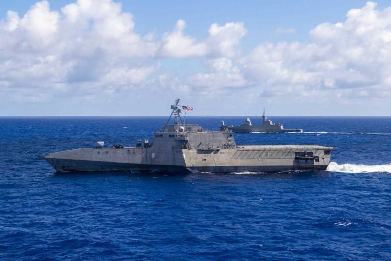 La Marina de los EE. UU. Comenzó a transferir la reparación de buques de guerra a astilleros extranjeros.