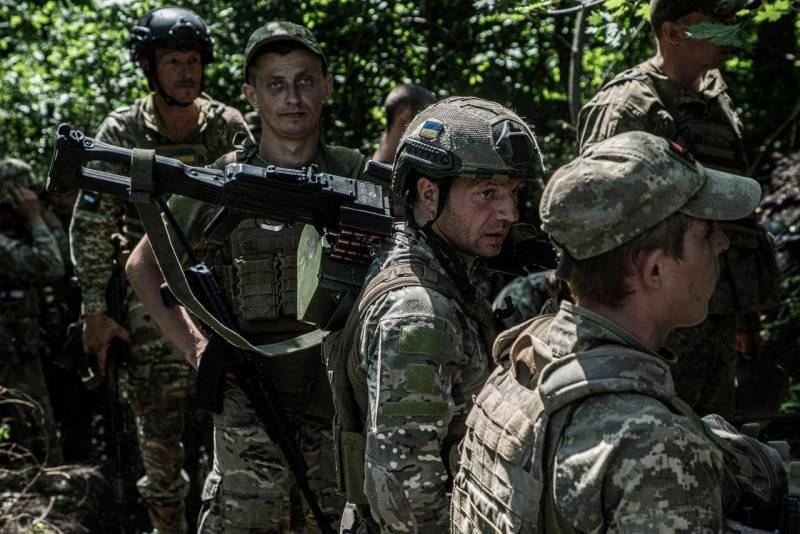 미국 언론: "문명화된 세계는 전선에서 우크라이나의 진전에 대한 힌트를 찾고 있습니다."