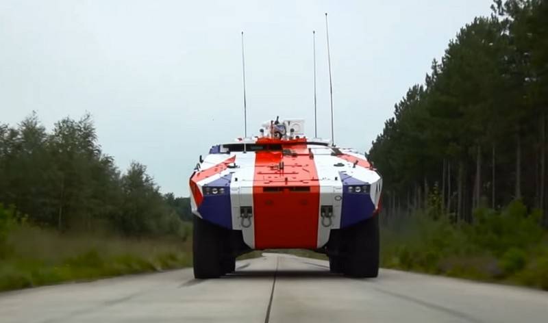In Britain began testing a new armored personnel carrier Boxer