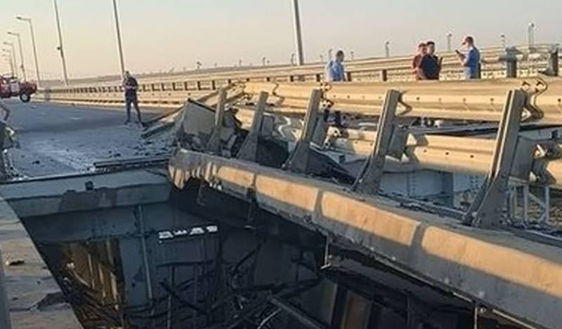 मराट ख़ुस्नुलिन ने क्रीमियन पुल के क्षतिग्रस्त हिस्से की बहाली का समय बताया