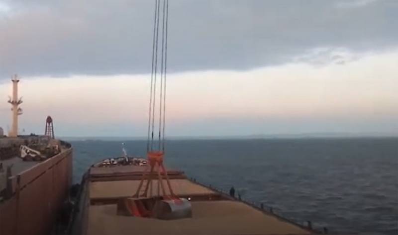 توقفت السفن التجارية عن الاتصال في موانئ أوكرانيا على البحر الأسود بعد انتهاء صلاحية صفقة الحبوب