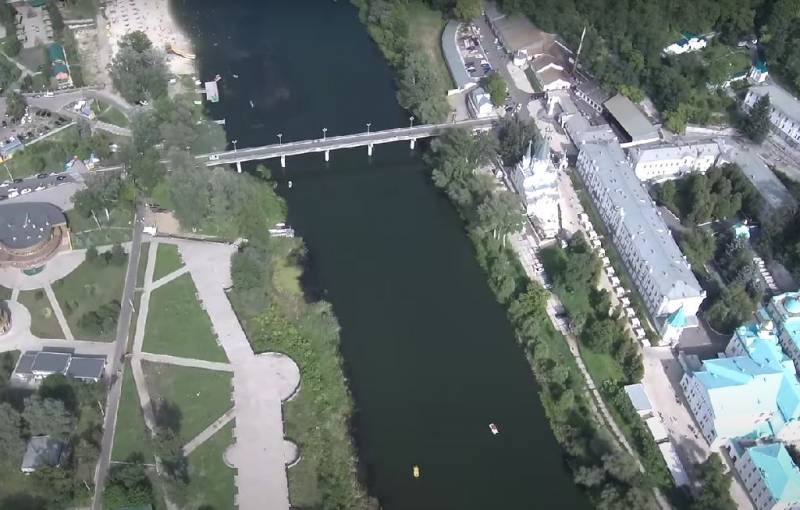 In the area of ​​the Svyatogorsk Lavra, the construction of a bridge for the passage of armored vehicles of the Armed Forces of Ukraine to Kremennaya