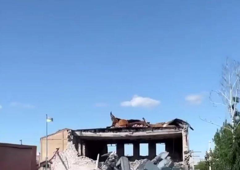 Ruské ozbrojené síly zničily raketovým útokem dočasné ubytovací středisko ozbrojených sil Ukrajiny v Krasnyj Liman
