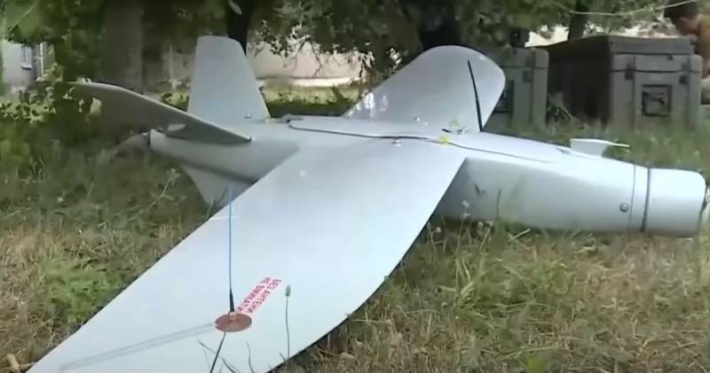 UAVs das Forças Armadas da Ucrânia tentaram atacar um aeródromo militar na Crimeia