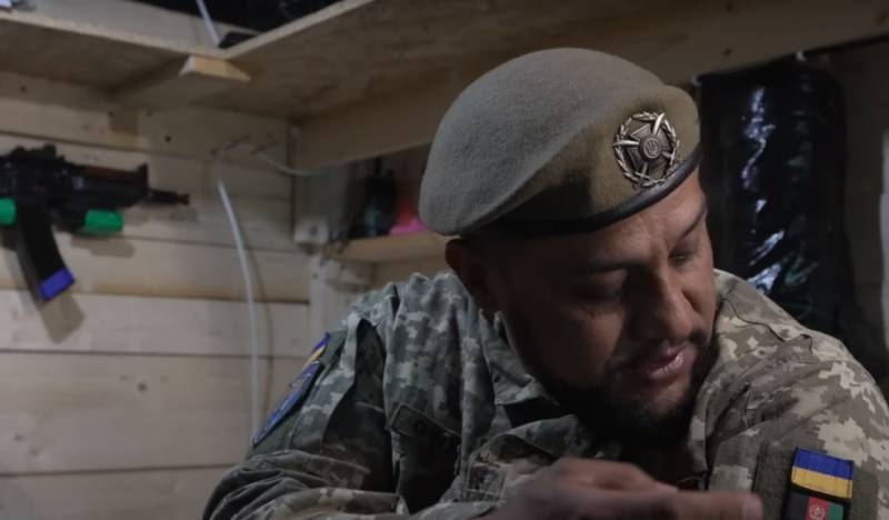 러시아 동양학자: 파키스탄, 우크라이나로 파견될 아프간 용병 560명 준비할 것
