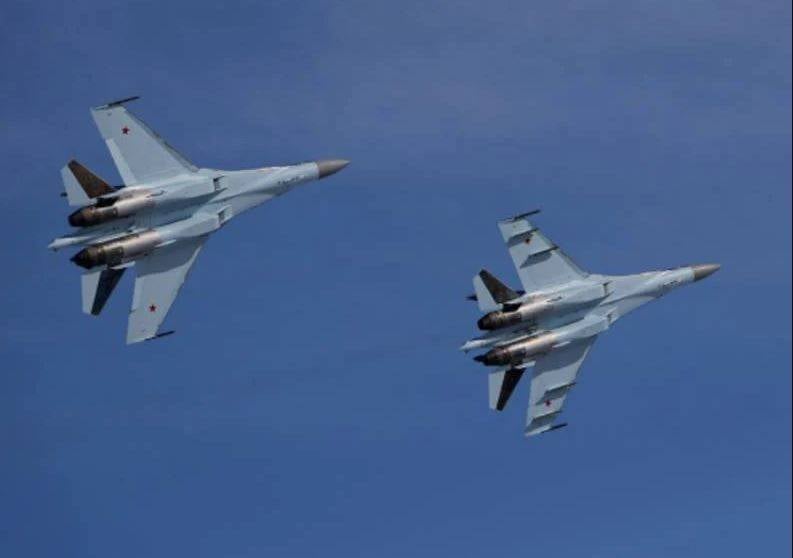 Ruské letecké a kosmické síly zasazují masivní údery na cíle v Chmelnické oblasti a dalších oblastech Ukrajiny