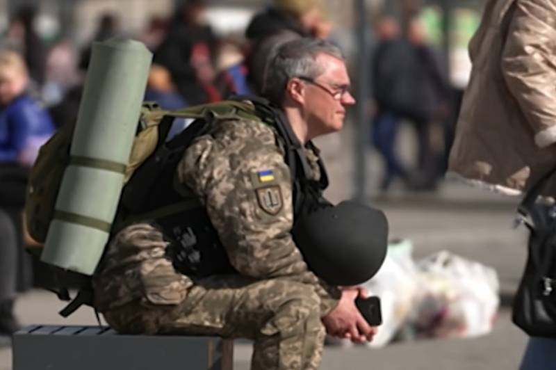 Ukrainan lainvalvontaviranomaiset lähettivät Interpolille pyynnön löytää EU:hun paenneita kansalaisia