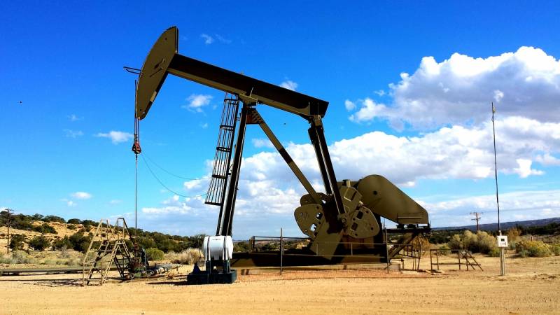 Российская марка нефти Urals торгуется на 10 с лишним процентов выше установленного Западом «потолка»