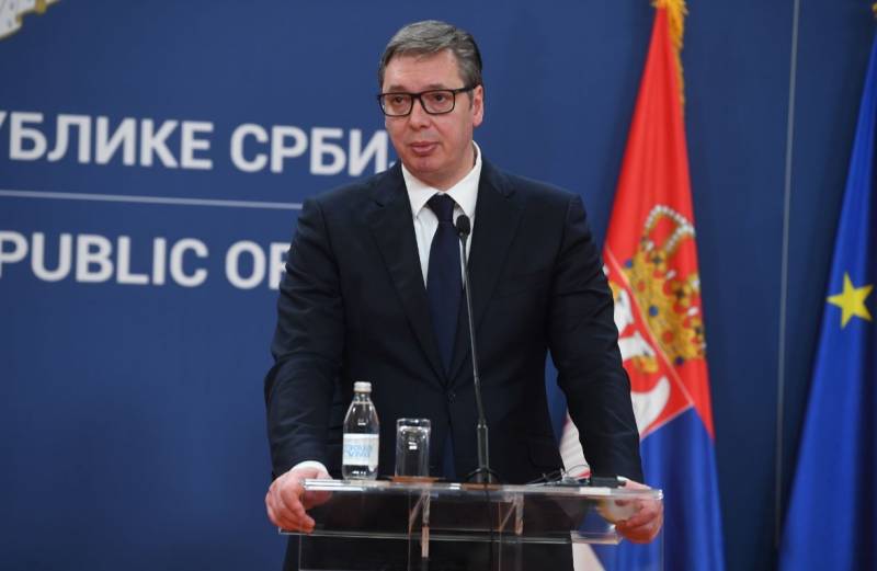 Sırbistan Cumhurbaşkanı: Batı, yıl sonuna kadar Ukrayna için "büyük hediyeler" hazırlıyor